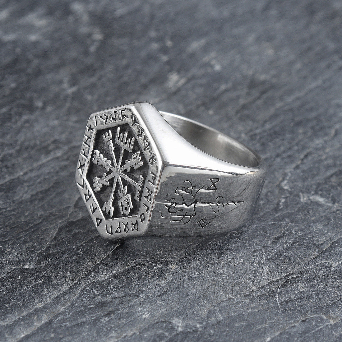 Vegvisir Oath: Valknut Rune Guardian Ring: Meaning, Use, and Who It Fits - Vana Soul product guide