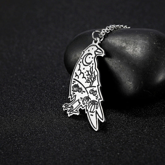 Hugin Moon: Raven Insight Pendant: Meaning, Use, and Who It Fits - Vana Soul product guide