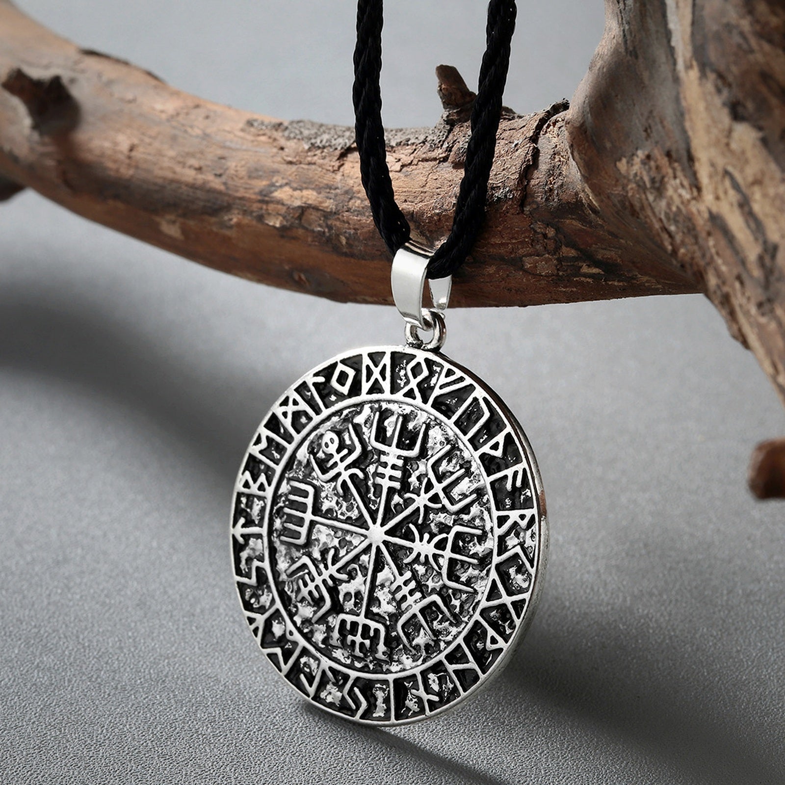 Futhark Compass rune pendant alternate Vana Soul product image